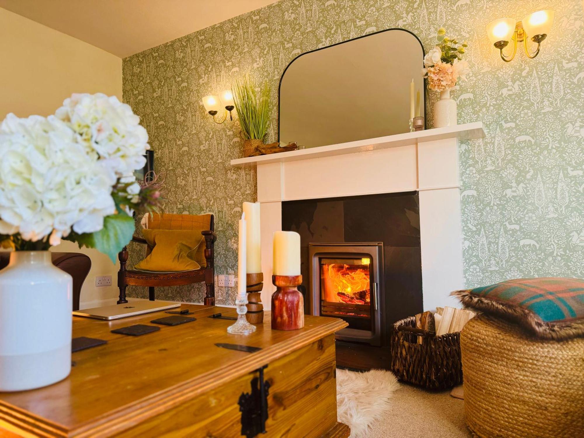 גארב Rosemount Cottage Two - Highland Cottage מראה חיצוני תמונה
