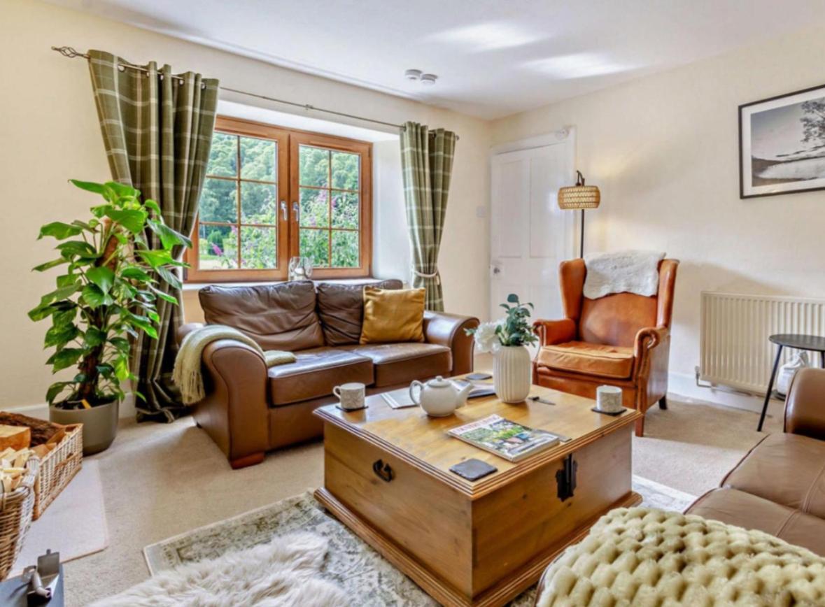 גארב Rosemount Cottage Two - Highland Cottage מראה חיצוני תמונה
